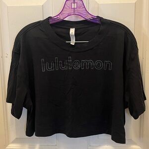 🍋 LIKE NEW Lululemon All Yours Cropped T-Shirt *Graphic - Black - Sz 10